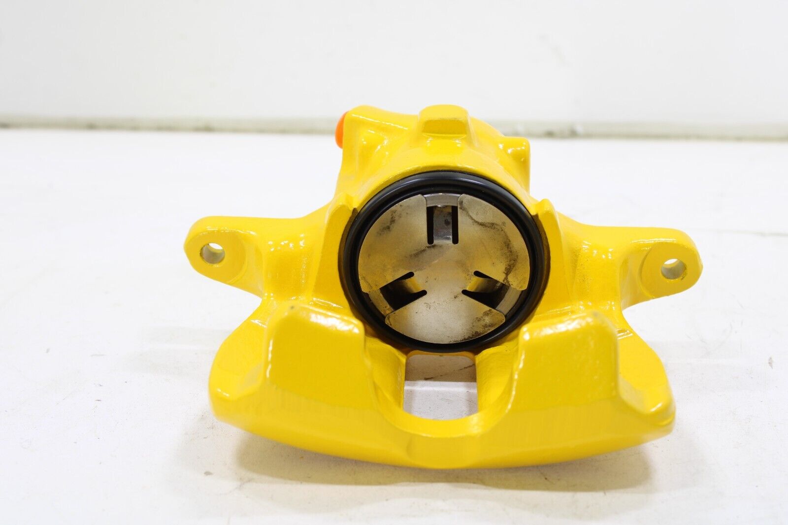 VW Audi 1984-1999 OEM Rebuilt Brake Caliper Front Left (Driver Side) YELLOW - Image 9