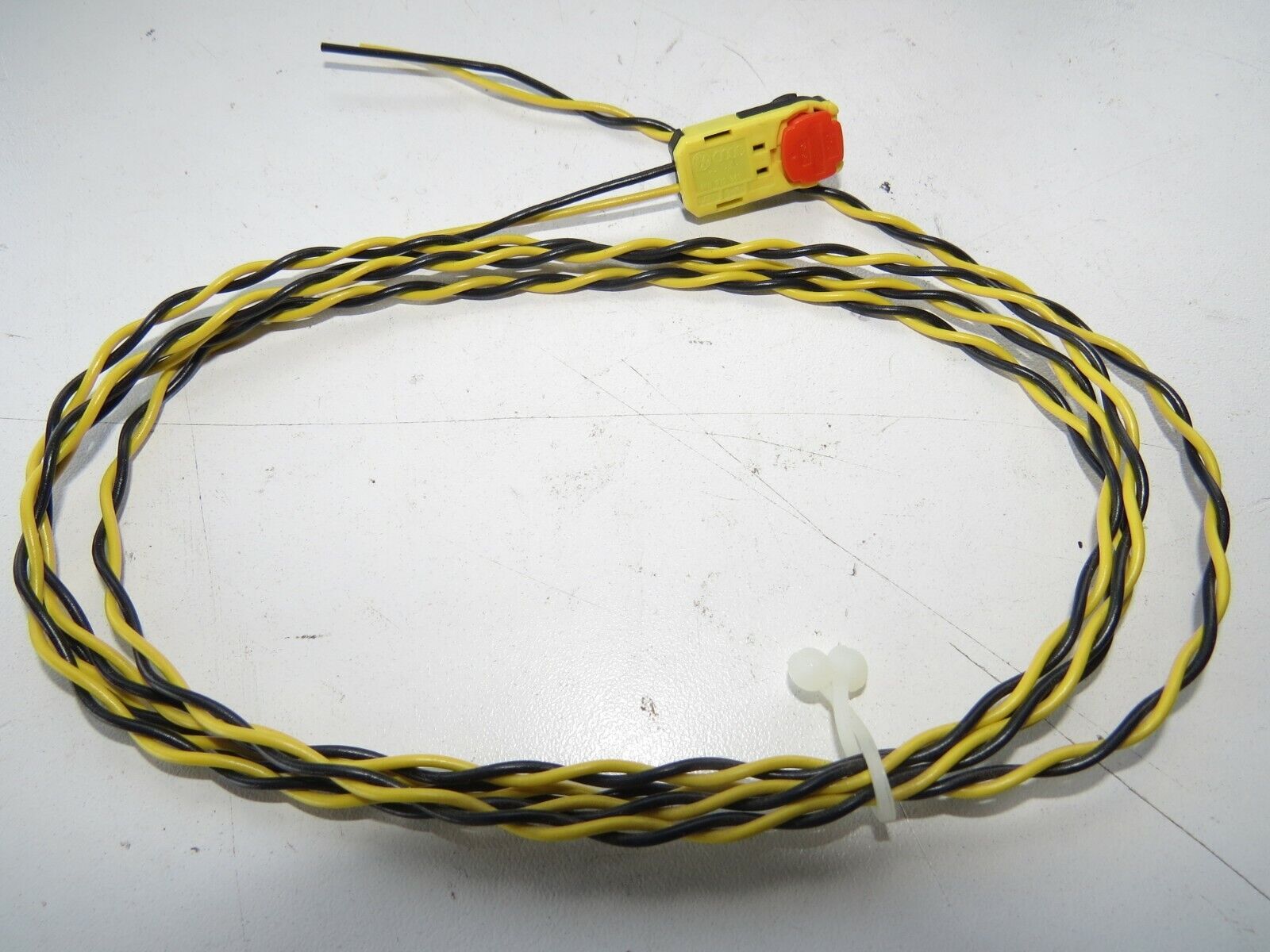 Volkswagen Atlas Cross Sport 2024 OEM NEW Airbag Cable – Image 2
