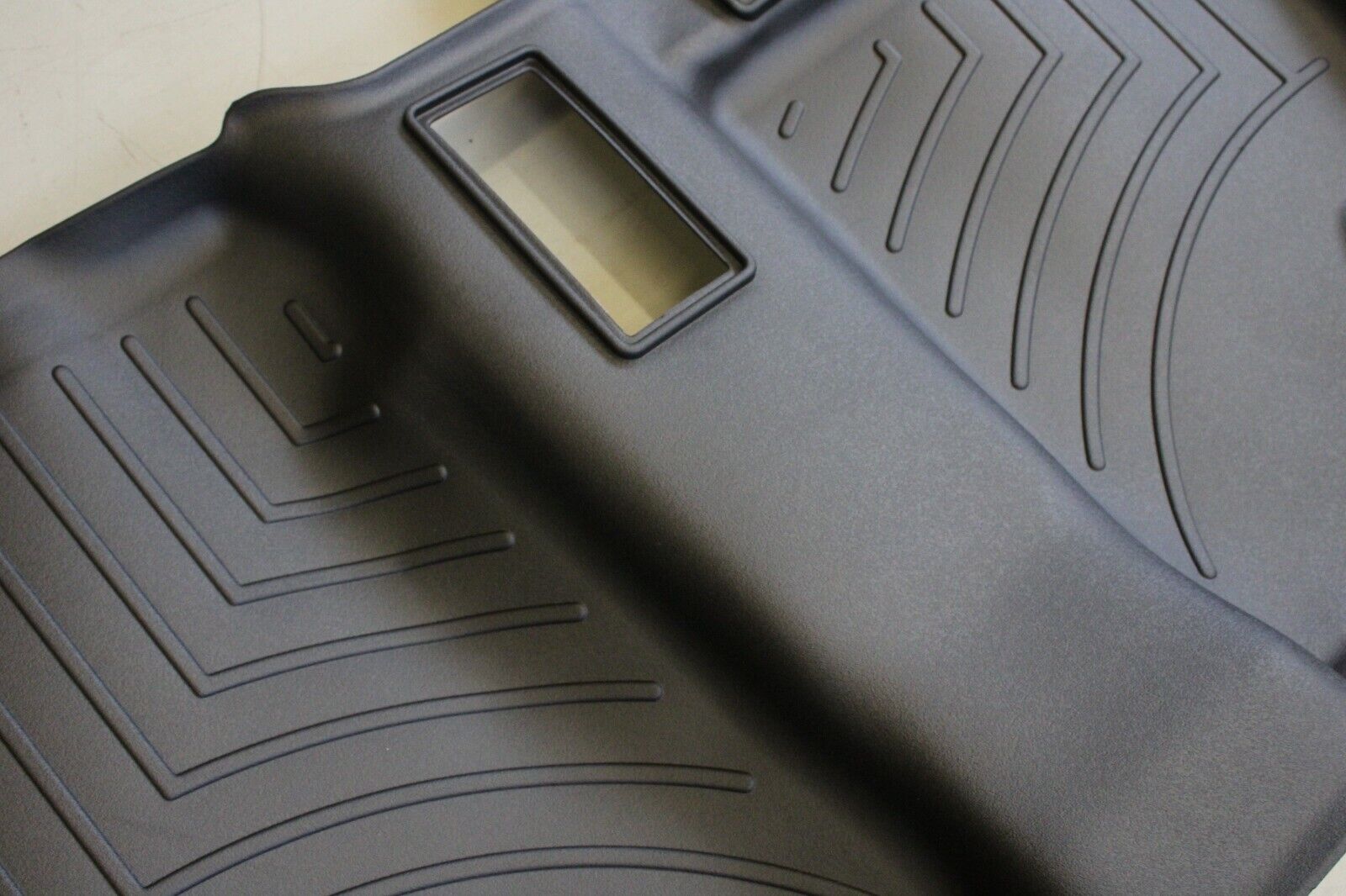 Mercedes-Benz GL350 GLS350 GLS550 OEM Rear 3rd Seat Row Floor Liner Mat Tray – Image 6