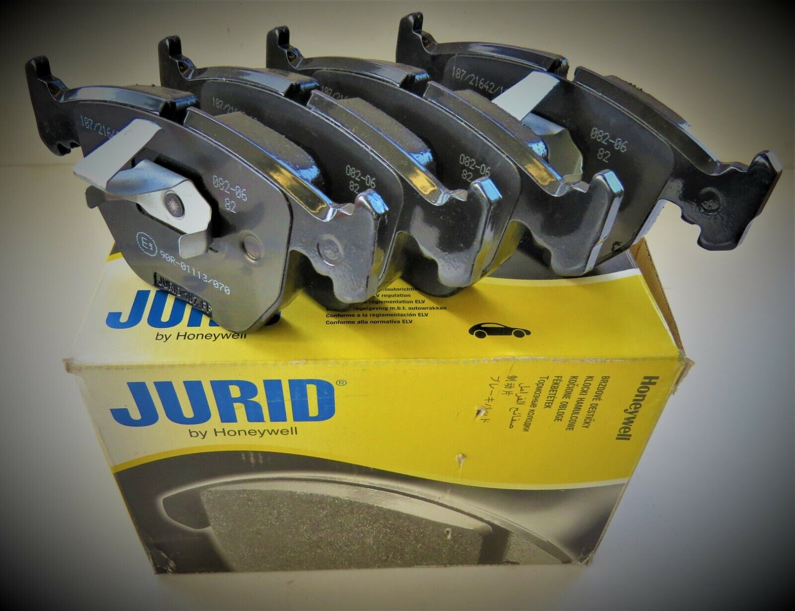 BMW 530 540 740 X5 1995-2001 2002 2003 2004 2005 2006 OEM Brake Pads Set Front - Image 2