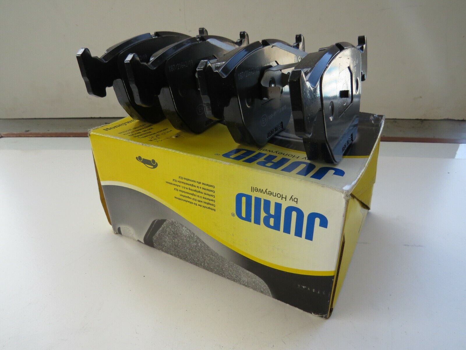 BMW 530 540 740 X5 1995-2001 2002 2003 2004 2005 2006 OEM Brake Pads Set Front - Image 9