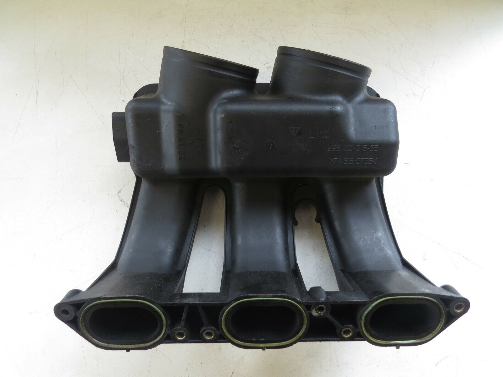 Porsche 911 1999-2004 OEM Engine Intake Inlet Manifold Plenum Air Commutation - Image 5