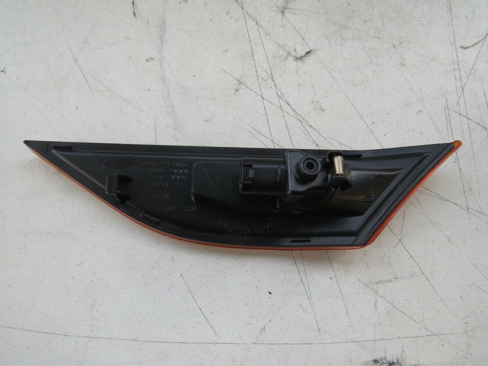 Porsche 911 2014-2015 OEM Front Right Side Marker Turn Signal Lamp Assembly – Image 8
