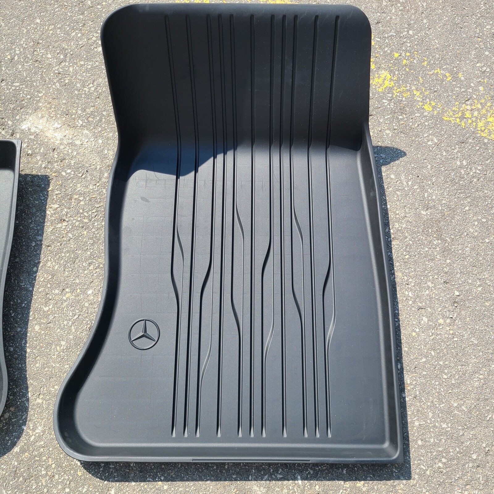Mercedes GLC300 FRONT Winter Rubber Floor mat set OEM 2023 2024 X254 Genuine - Image 2