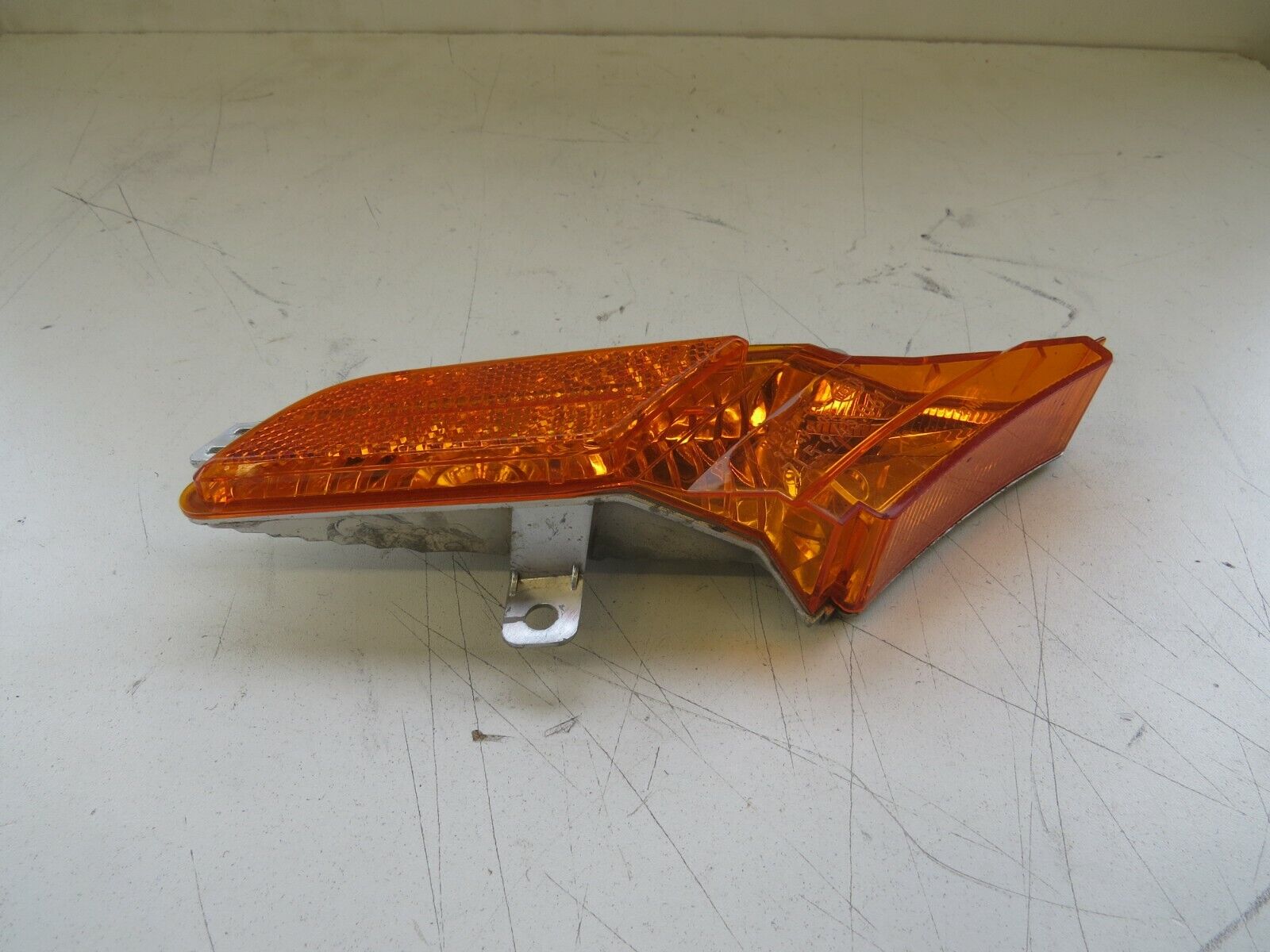 Porsche Cayenne 2008 2009 2010 OEM Turn Signal Side Marker Lamp Front Left – Image 2