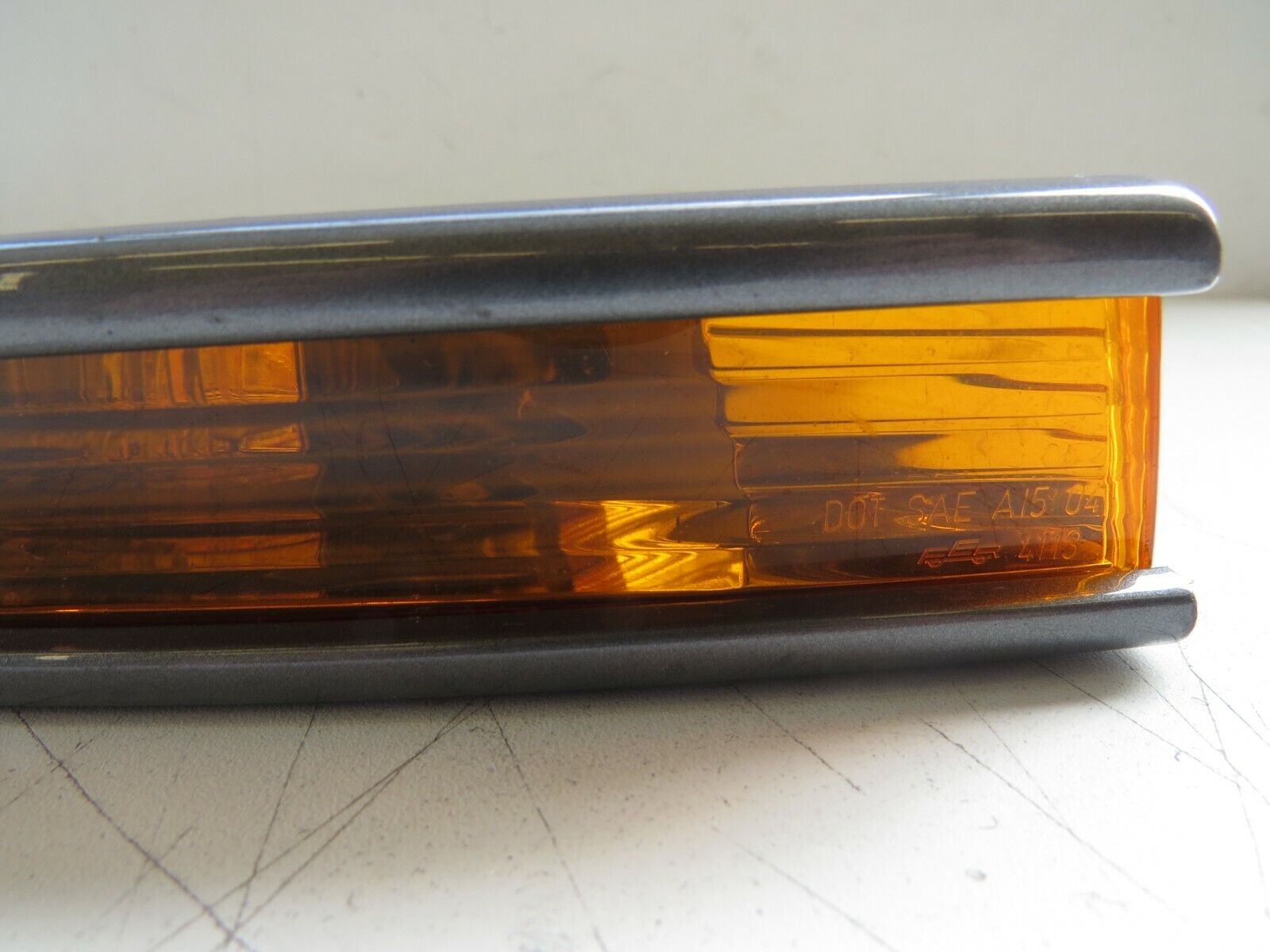 Volkswagen Passat 2006 2007 2008 2009 2010 OEM Turn Signal Lamp Front Right - Image 5
