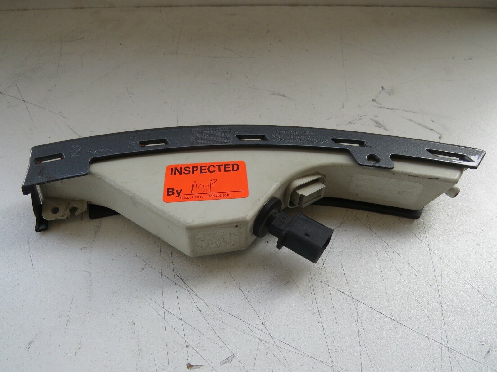 Volkswagen Passat 2006 2007 2008 2009 2010 OEM Turn Signal Lamp Front Right - Image 8