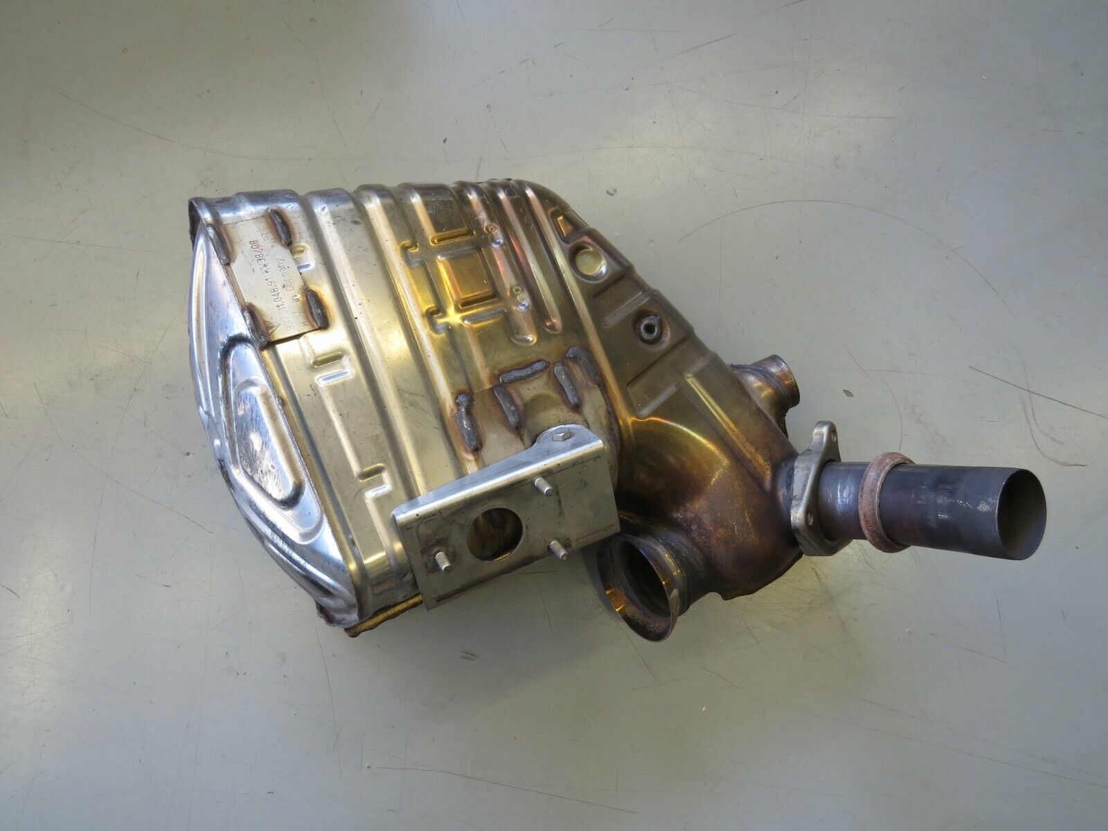 Porsche 911 997 Carrera 2005-2008 OEM Rear Right Side Exhaust Muffler - Image 2