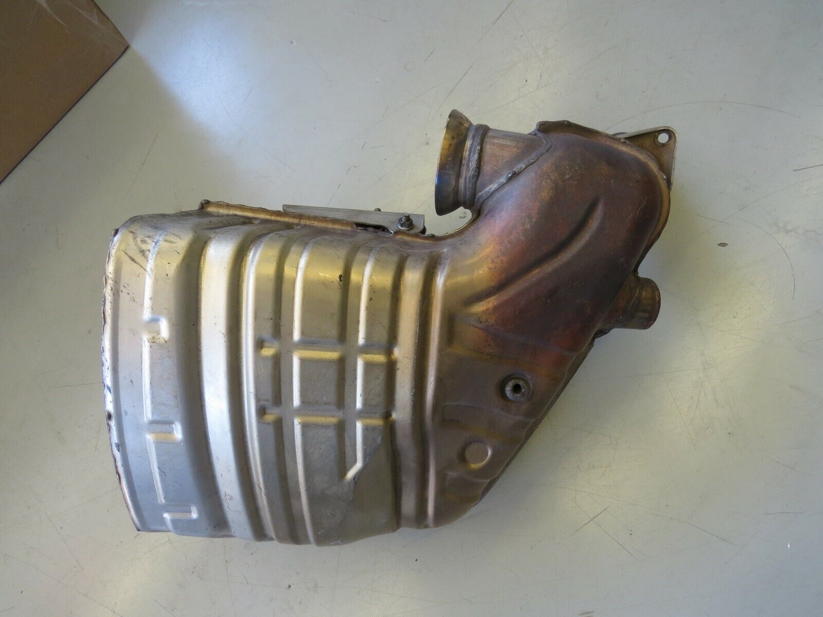 Porsche 911 997 Carrera 2005-2008 OEM Rear Right Side Exhaust Muffler - Image 3