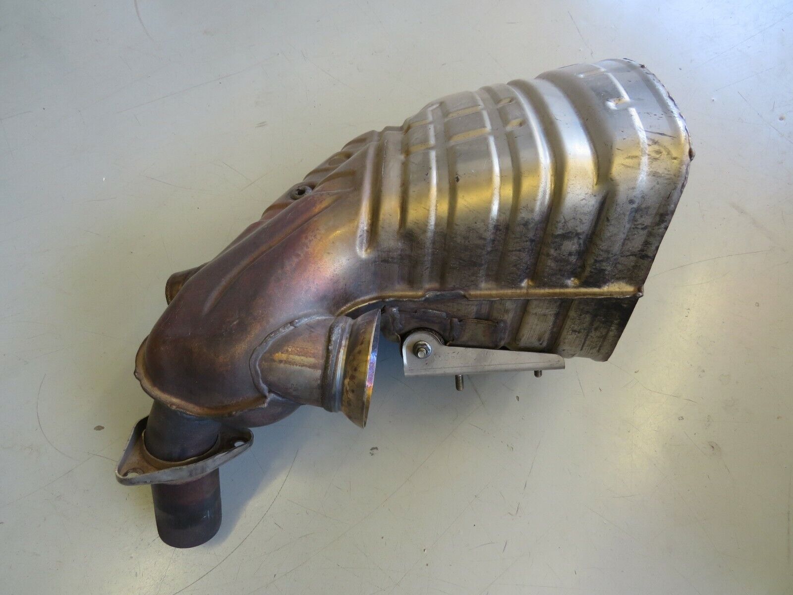 Porsche 911 997 Carrera 2005-2008 OEM Rear Right Side Exhaust Muffler - Image 5