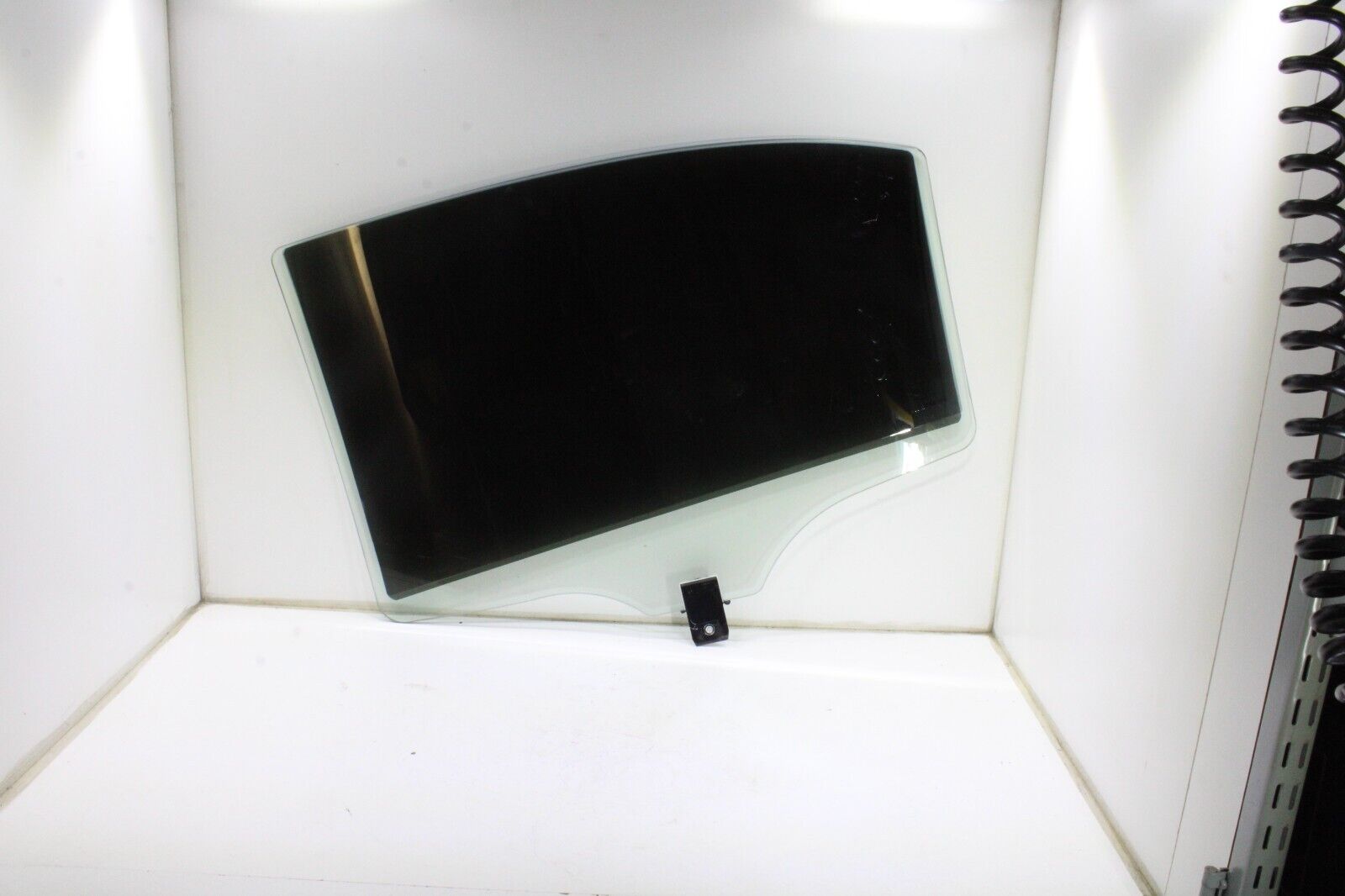 Mercedes-Benz S350 2009 2010 2011 2012 2013 OEM Rear Right Door Window Glass - Image 2