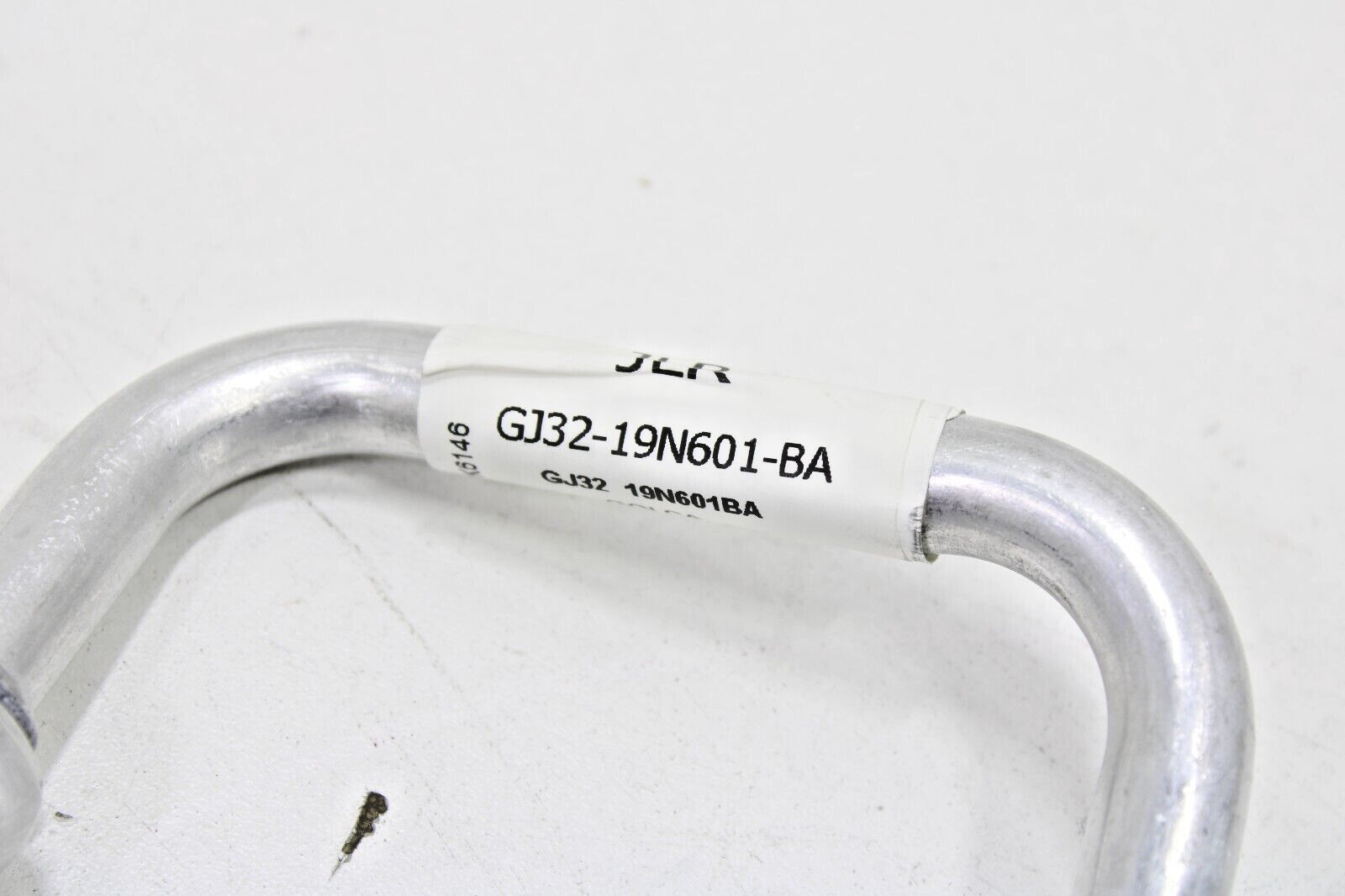 Jaguar E-Pace 2.0L 2018-2020 OEM NEW A/C Refrigerant Discharge Hose - Image 10