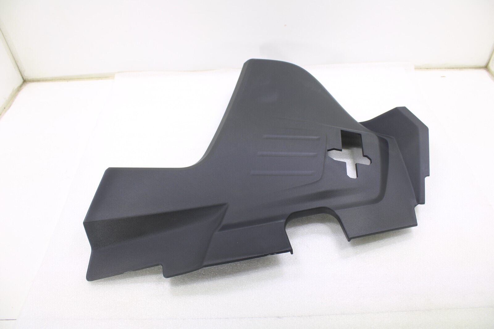 Bentley Bentayga 2016-2020 OEM New Engine Compartment Trim Cover
