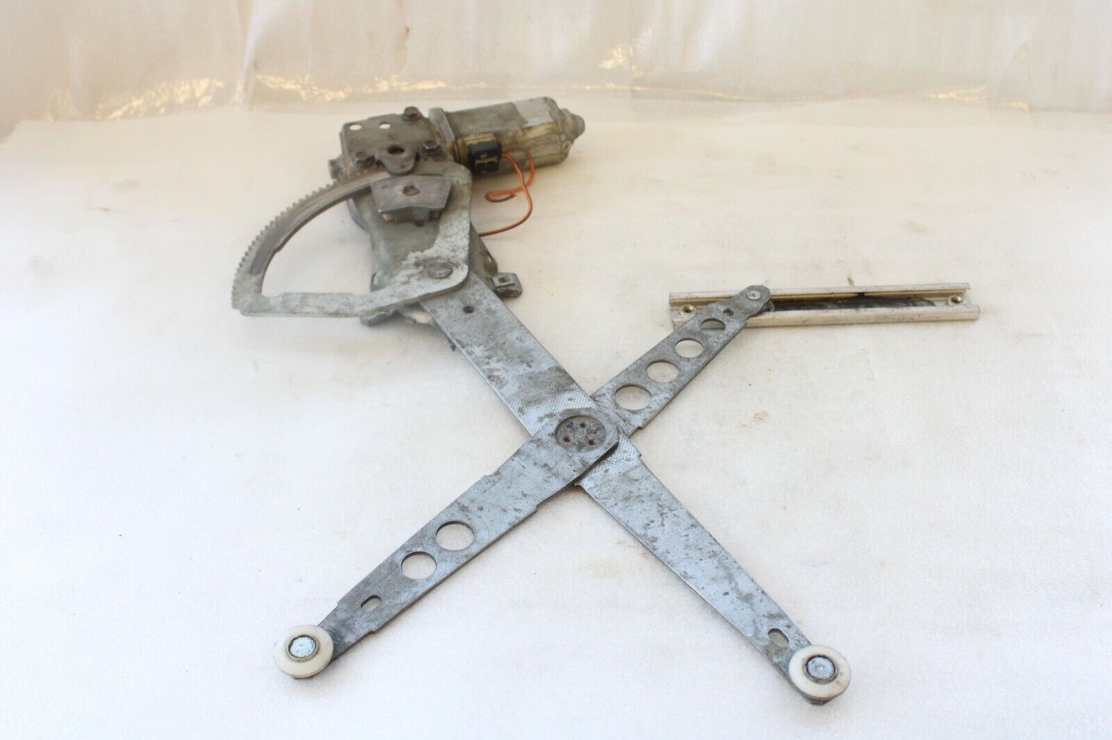 Jaguar Vanden Plas XJ12 XJ6 XJS 1991 1992 1993 1994 OEM Window Regulator w/Motor – Image 2