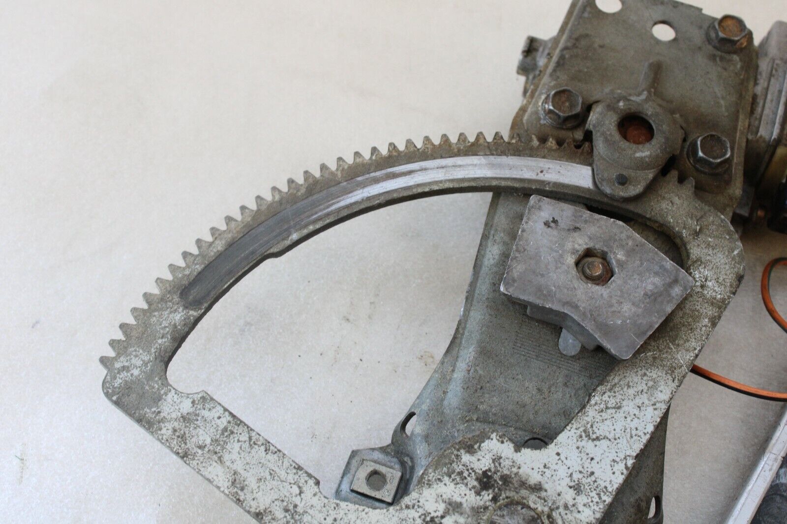 Jaguar Vanden Plas XJ12 XJ6 XJS 1991 1992 1993 1994 OEM Window Regulator w/Motor – Image 9