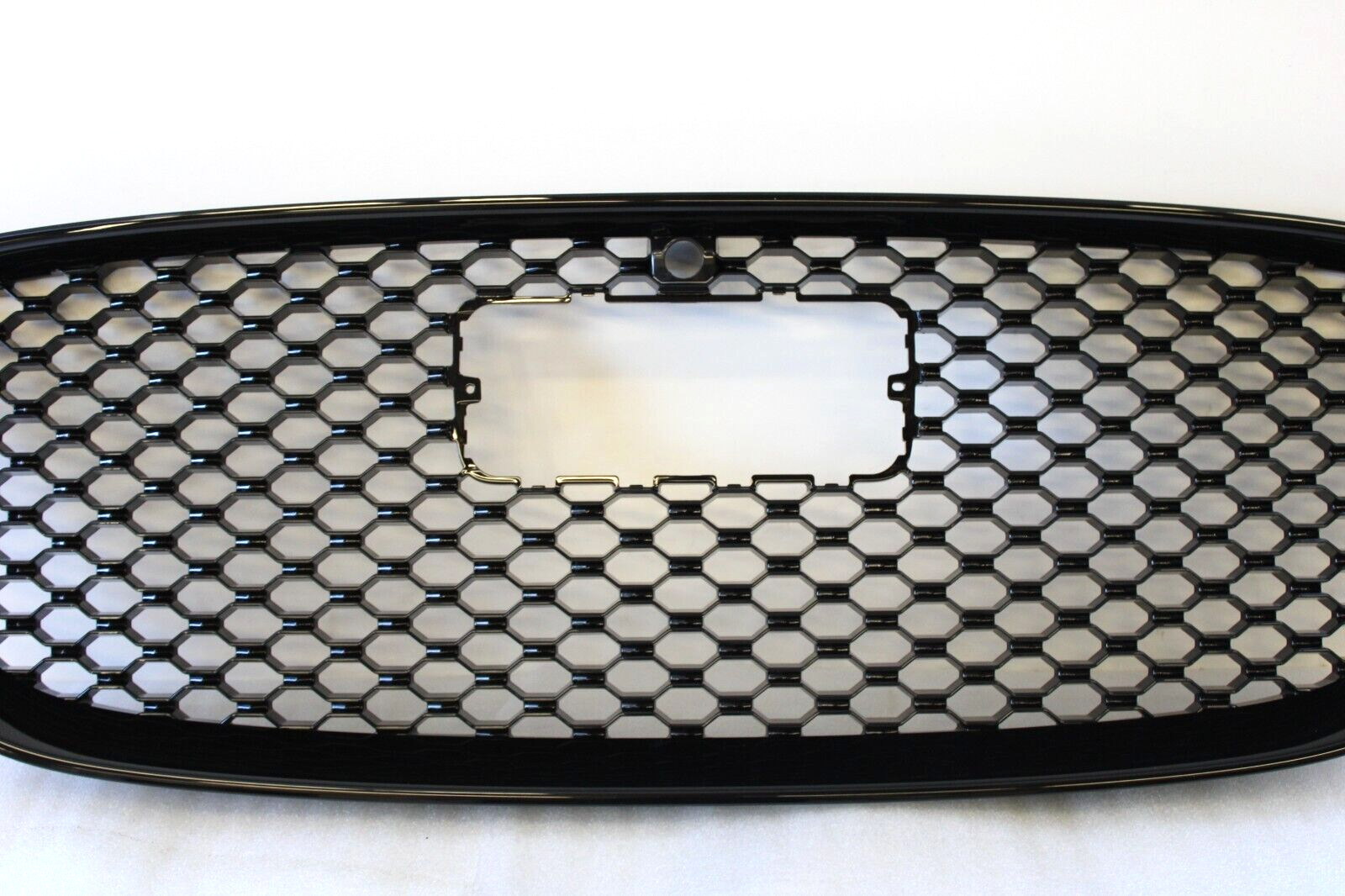 Jaguar XF 2016-2017 OEM New Front Grille - Image 2