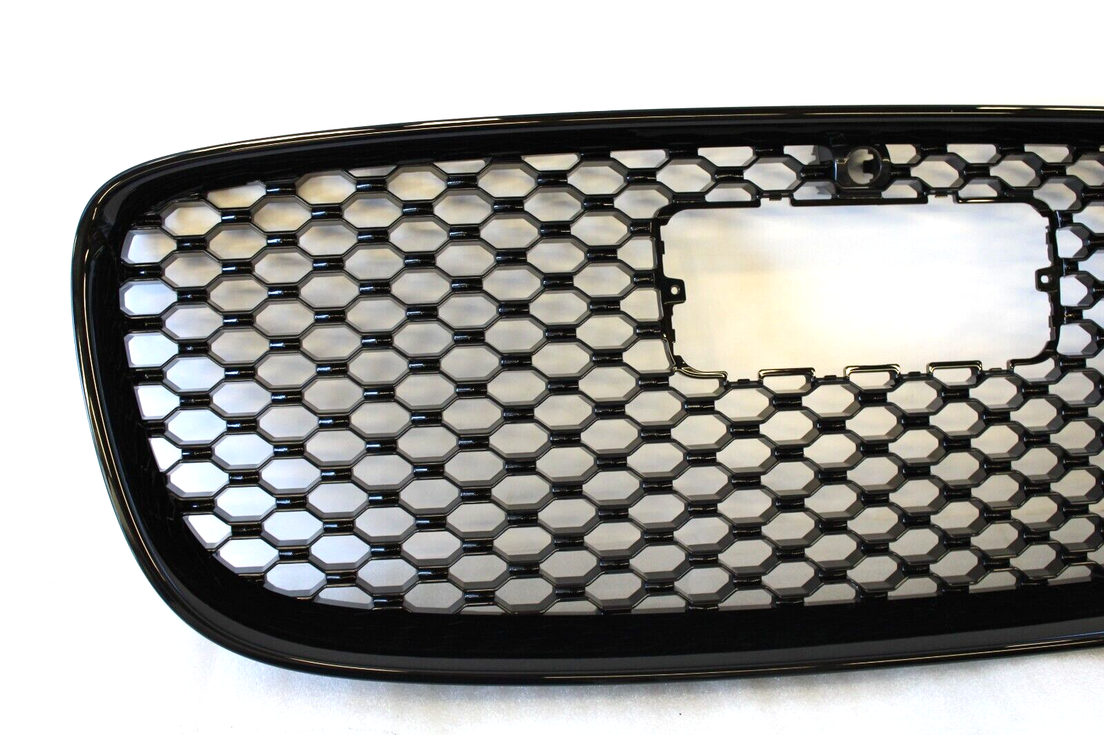 Jaguar XF 2016-2017 OEM New Front Grille - Image 4