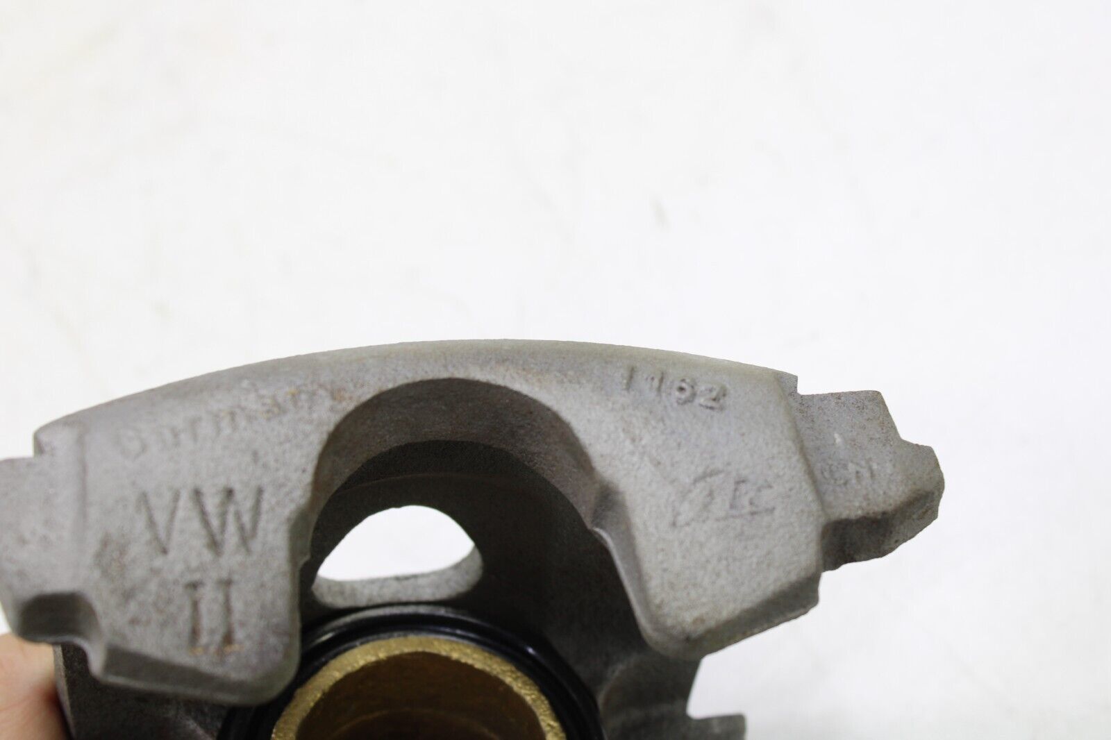 Volkswagen 1984-1999 OEM Rebuilt Brake Caliper Front Left – Image 9