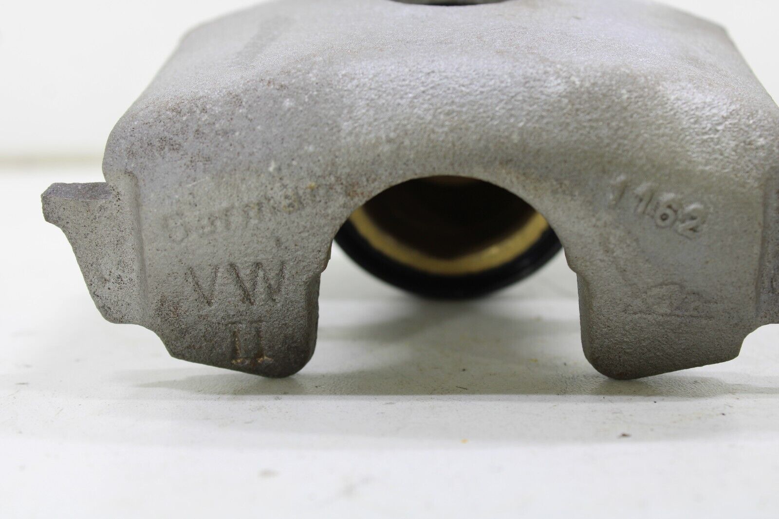 Volkswagen 1984-1999 OEM Rebuilt Brake Caliper Front Left – Image 11
