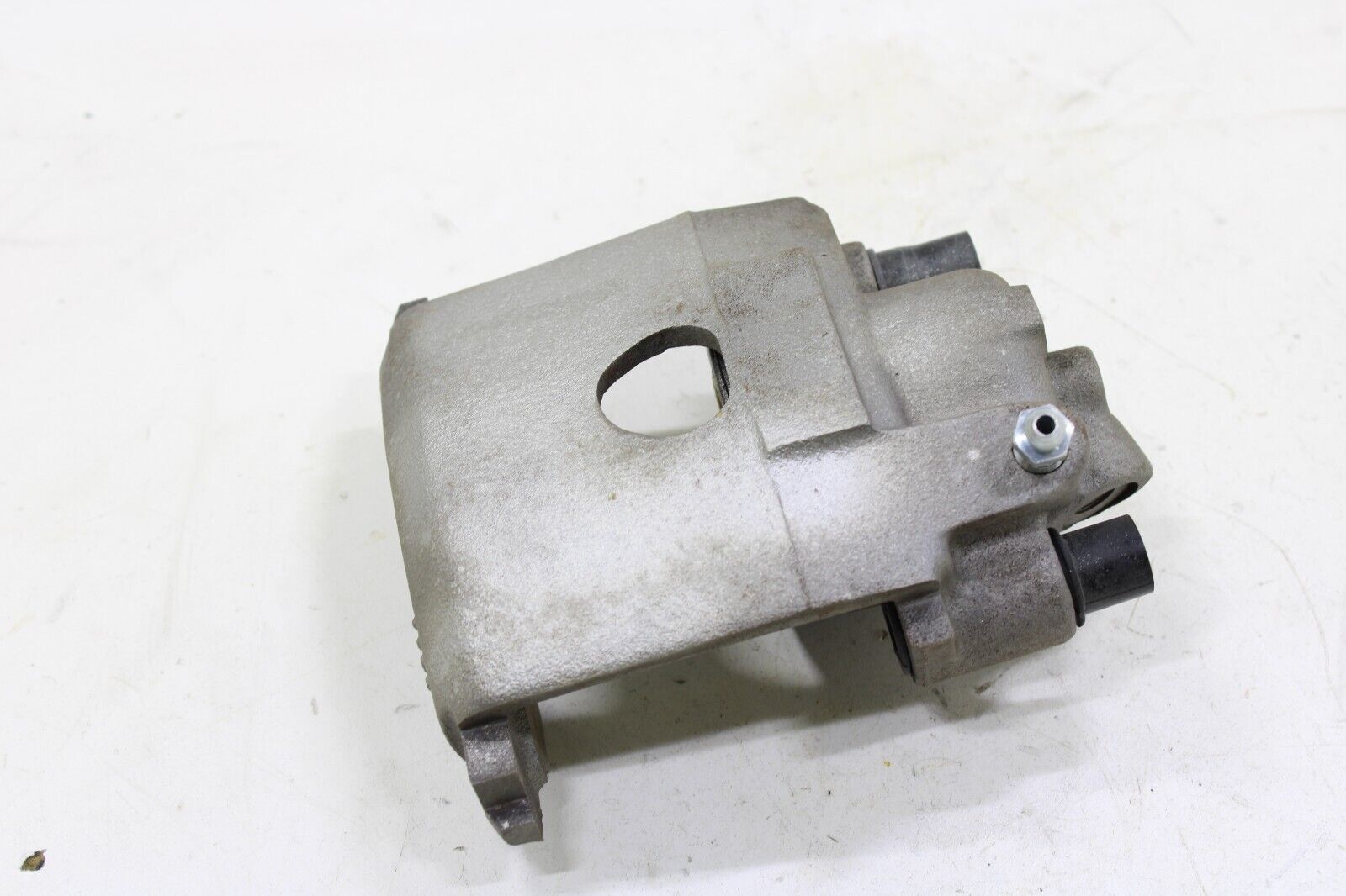 Volkswagen 1984-1999 OEM Rebuilt Brake Caliper Front Left – Image 14