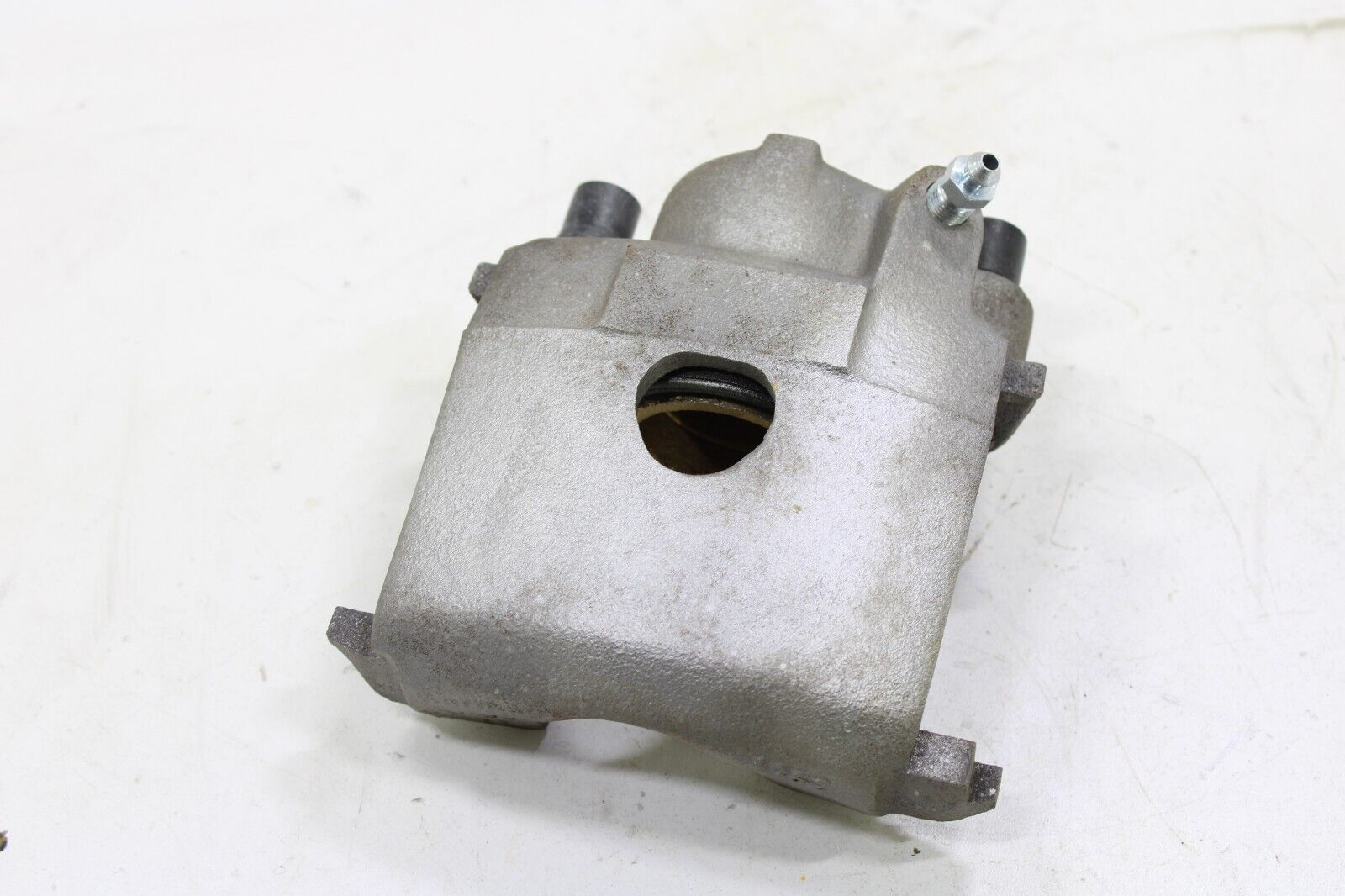 Volkswagen 1984-1999 OEM Rebuilt Brake Caliper Front Left – Image 15