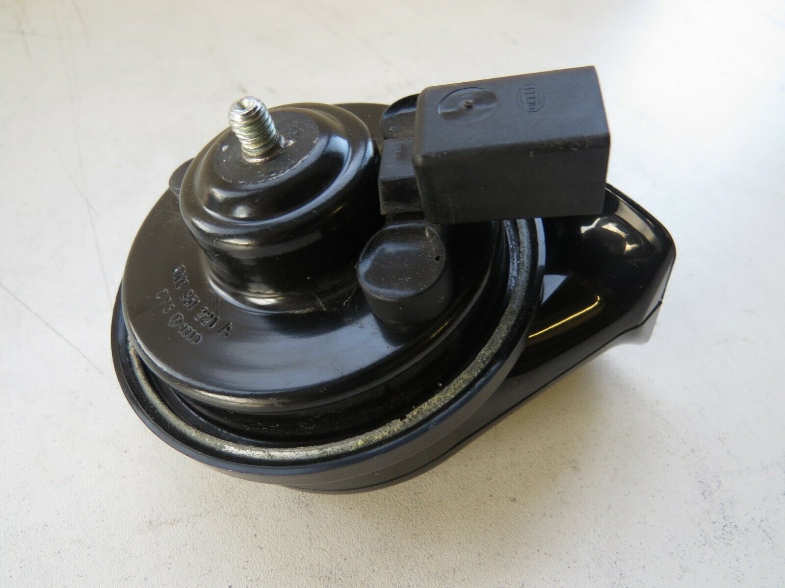 Porsche Cayenne 2003 2004 2005 2006 2007 2008 2009 2010 OEM Lower Tone Horn - Image 4