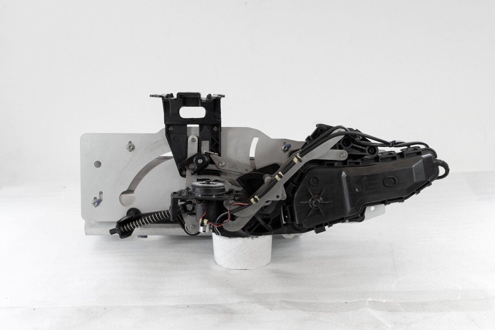 Rolls Royce Cullinan Spirit of Ecstasy Retraction Mechanism OEM 2018-2023 + Core - Image 3