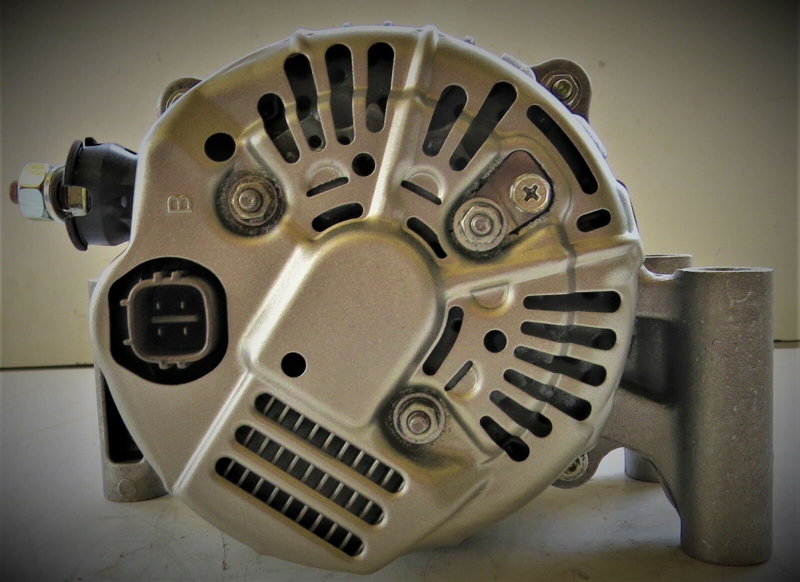 Aston Martin DB7 V12 2000 2001 2002 2003 OEM Alternator 1022110700 TN1022110701 – Image 5