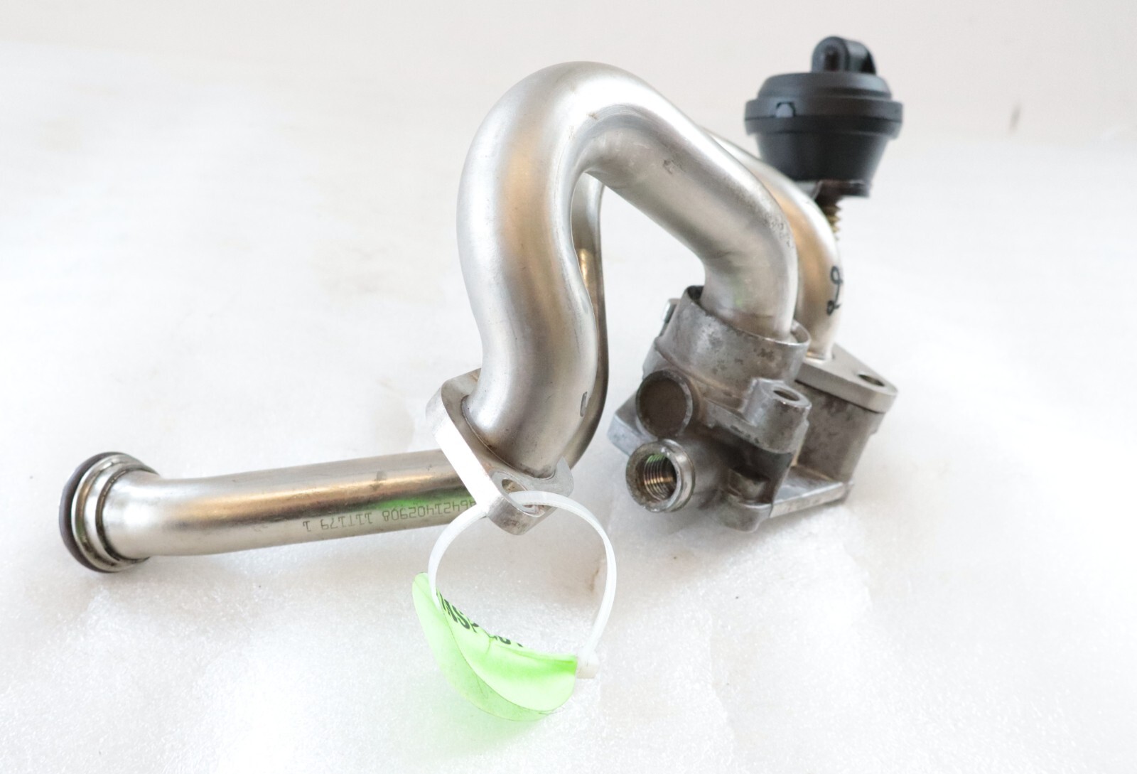 Mercedes E350 GL350 ML350 S63 AMG 2011-2016 OEM EGR Changeover Valve W/Pipes - Image 8