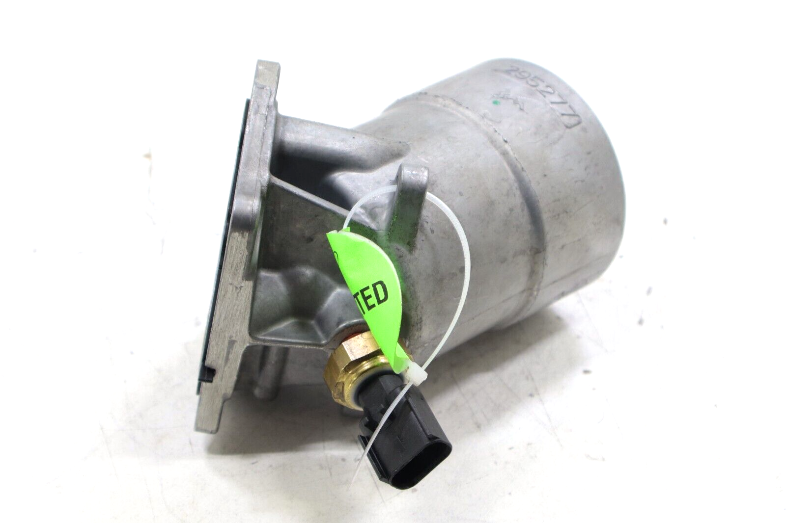 Ferrari California T Alfa Romeo Giulia 2015-2019 OEM Oil Filter Housing - Image 9