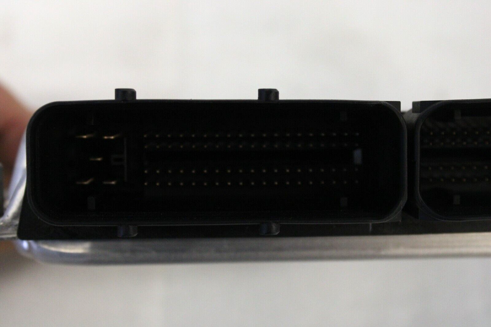 Porsche Cayenne 2005-2006 OEM ECM Electronic Control Module Unit ECU 95561860110 – Image 10