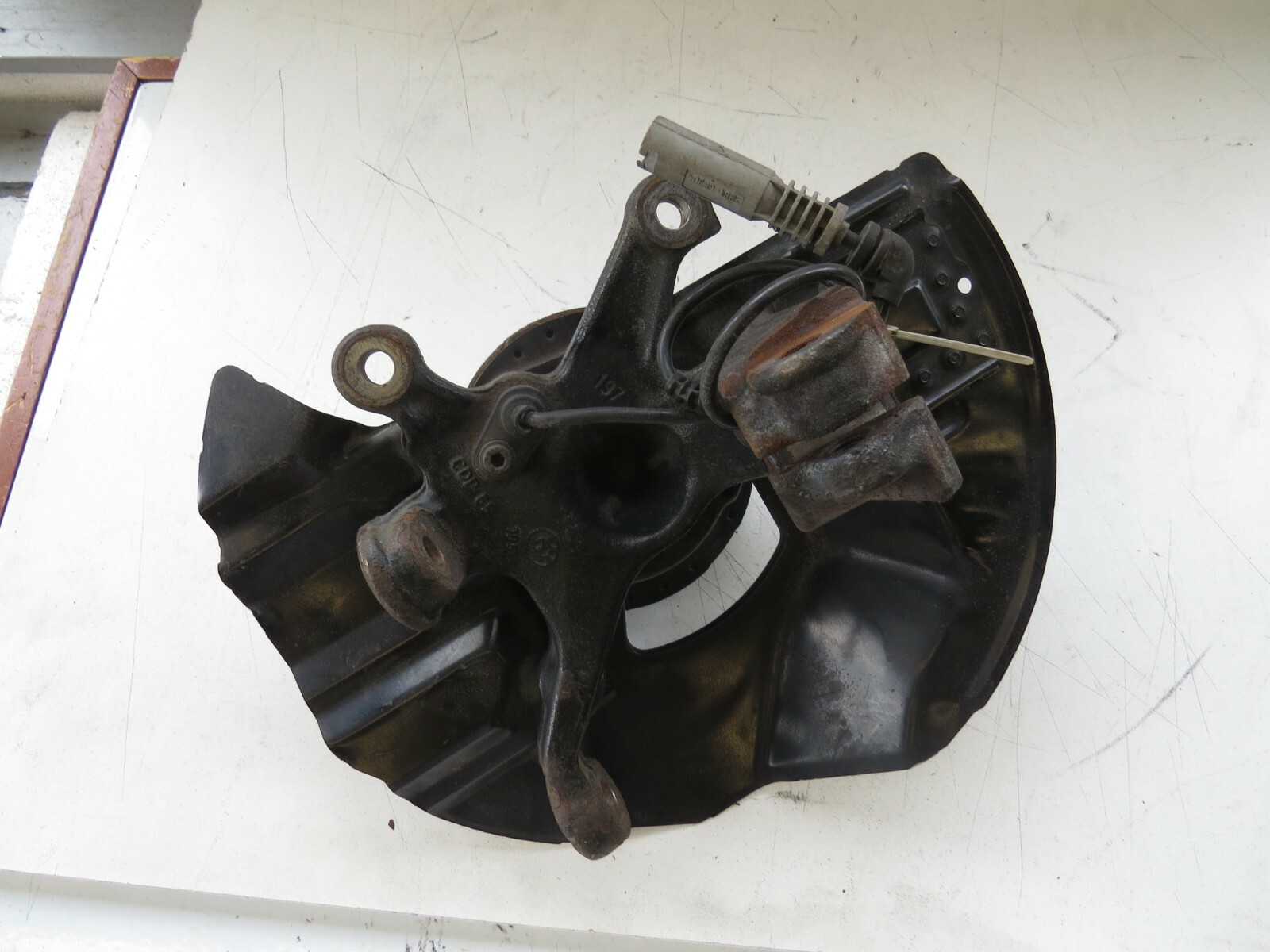 BMW 3 Series 2001 2002 2003 2004 2005 OEM Front Spindle Hub Bearing Knuckle - Image 6