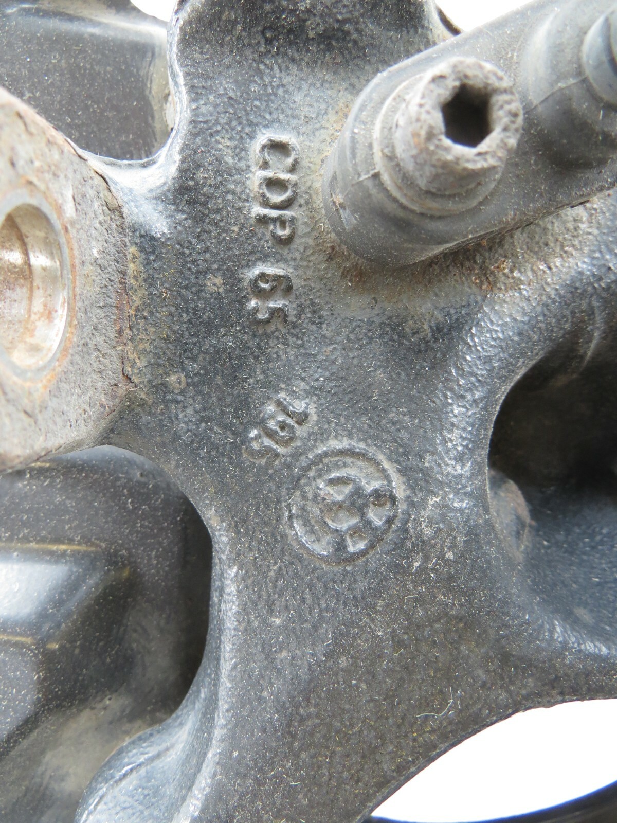 BMW 3 Series 2001 2002 2003 2004 2005 OEM Front Spindle Hub Bearing Knuckle - Image 8