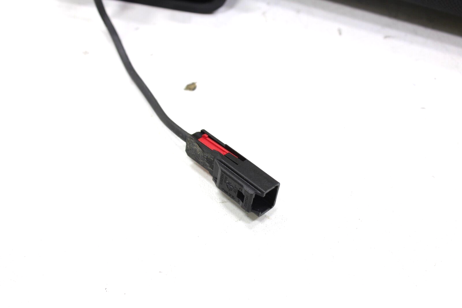 Land Rover Discovery 2017-2023 OEM Sun Visor Right (Passenger Side) - Image 8