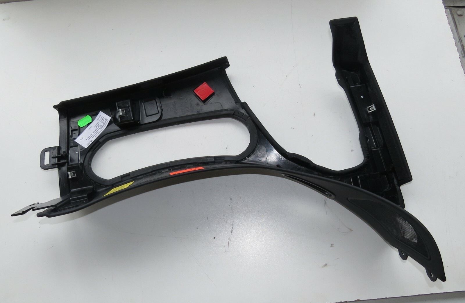 Mercedes SLS AMG 2012 Right Lining On Board Edge Interior Trim piece – Image 6
