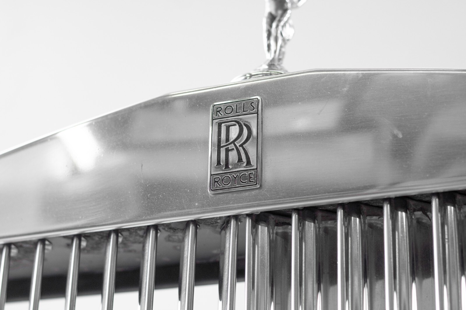 Rolls-Royce Silver Spirit OEM Vintage Radiator Shell Grille & Spirit of Ecstasy - Image 4