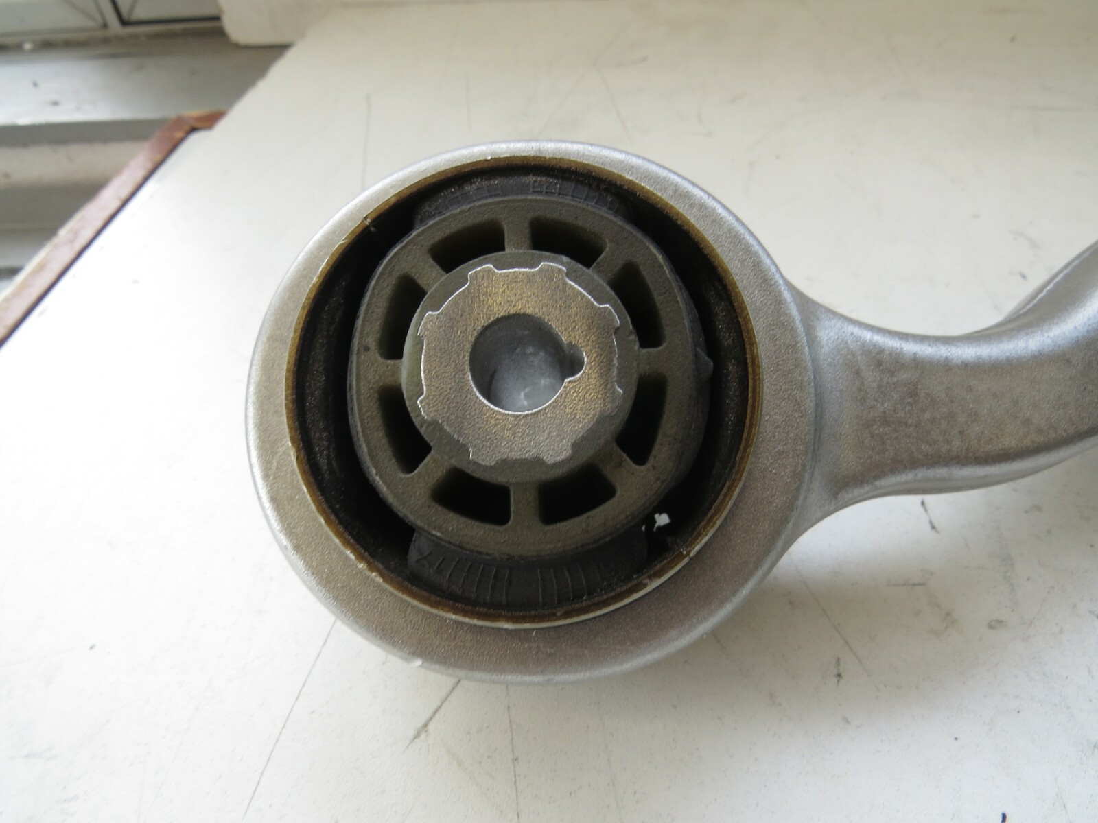 Mercedes-Benz C300 C43 AMG E450 Control arm Front Left OEM 2015-2023 2053301905 - Image 3
