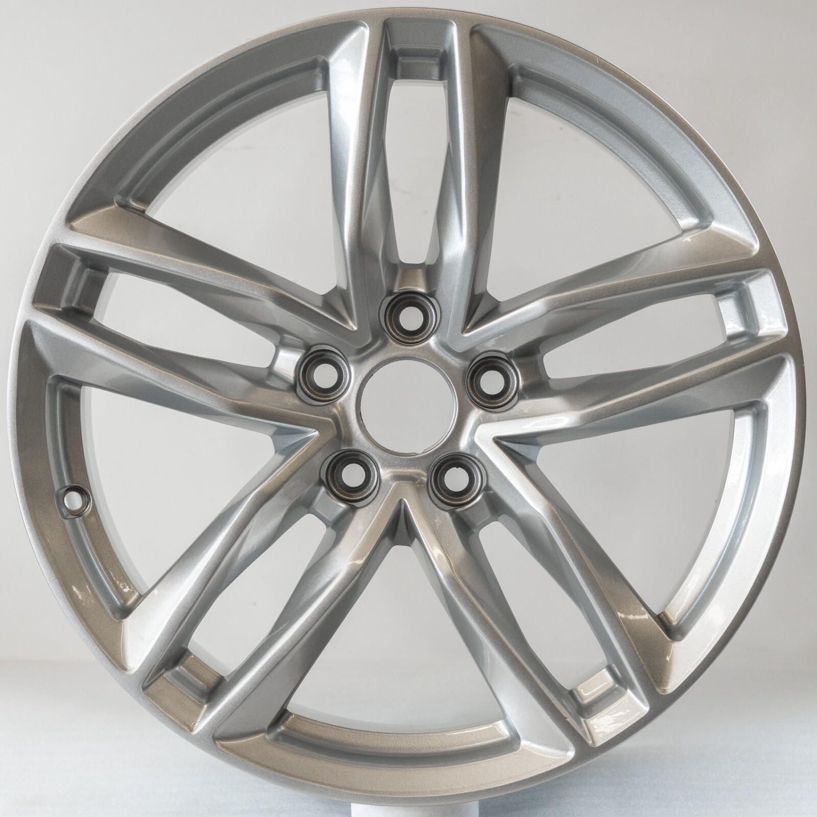 Audi A4 S4 18" inch rim OEM 2016 2017 2018 2019 2020 2021 Original Factory wheel - Image 2