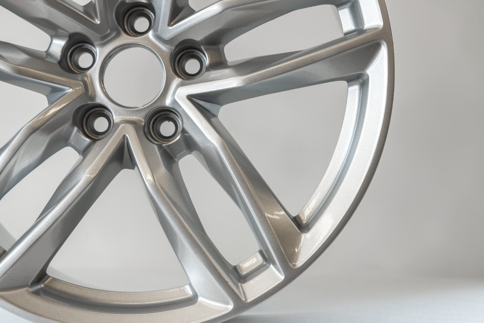 Audi A4 S4 18" inch rim OEM 2016 2017 2018 2019 2020 2021 Original Factory wheel - Image 7