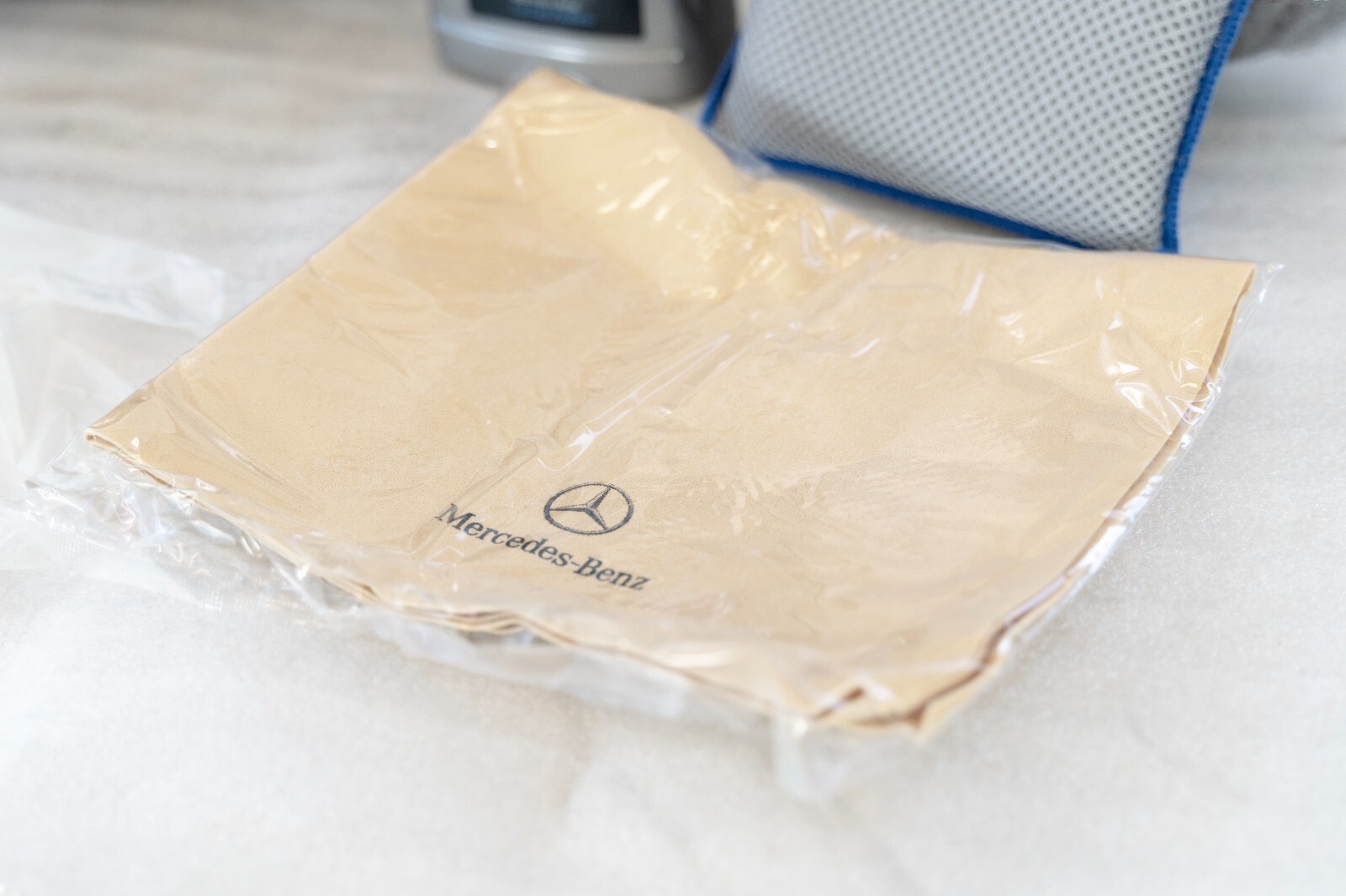 Mercedes-Benz Exterior car care kit with Case Genuine Original OEM New - Image 4