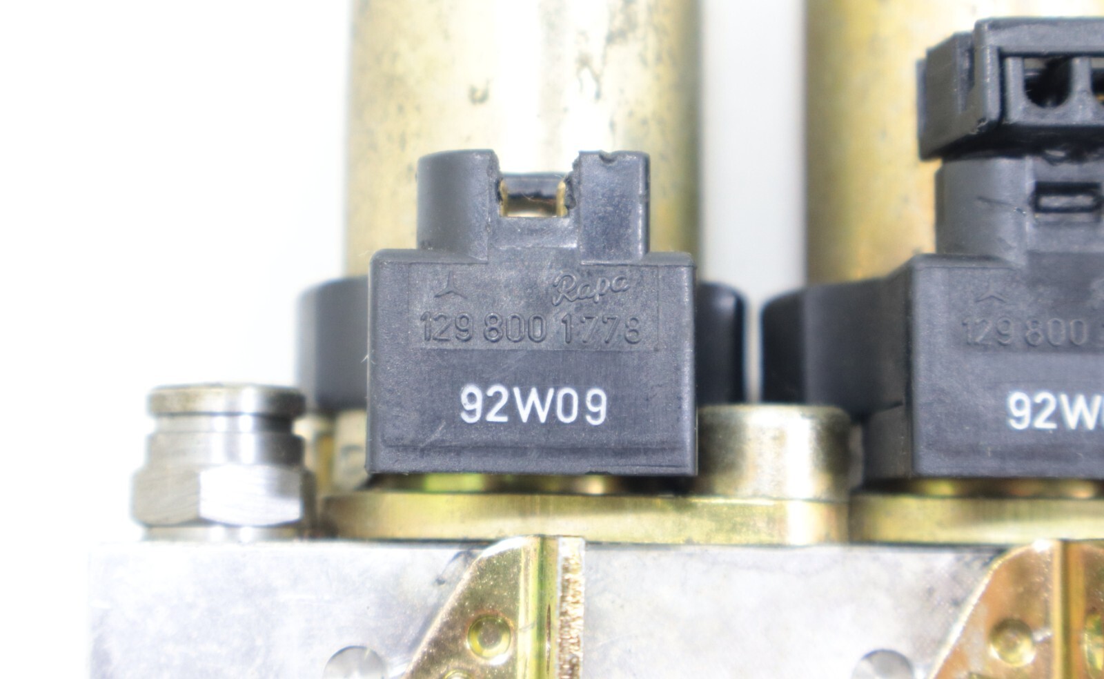 Mercedes 1954-1993 OEM Convertible Valve Block Solenoid Front Left (Driver Side) - Image 12