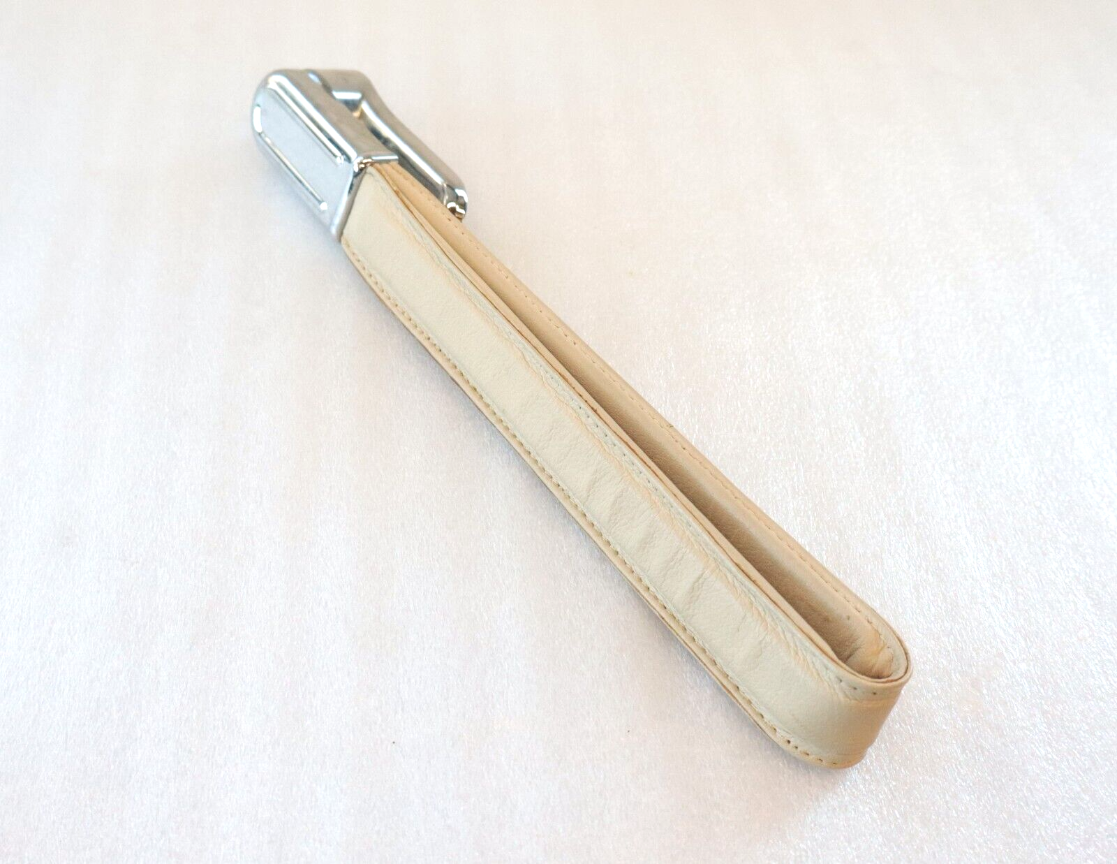 Bentley Rolls Royce 1981-2002 OEM NEW Duchess Strap Left (Driver Side) – Image 2