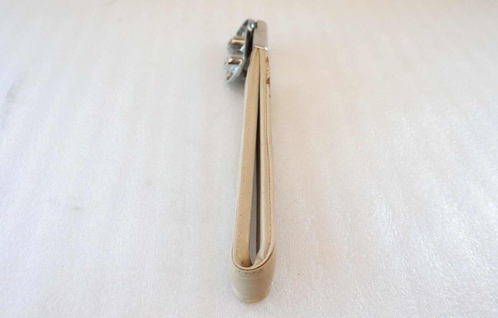 Bentley Rolls Royce 1981-2002 OEM NEW Duchess Strap Left (Driver Side) – Image 15