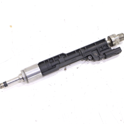 BMW 228 328 335 535 M2 M3 M4 X1 X3 X4 X5 X6 Z4 2013-2021 OEM Fuel Injector