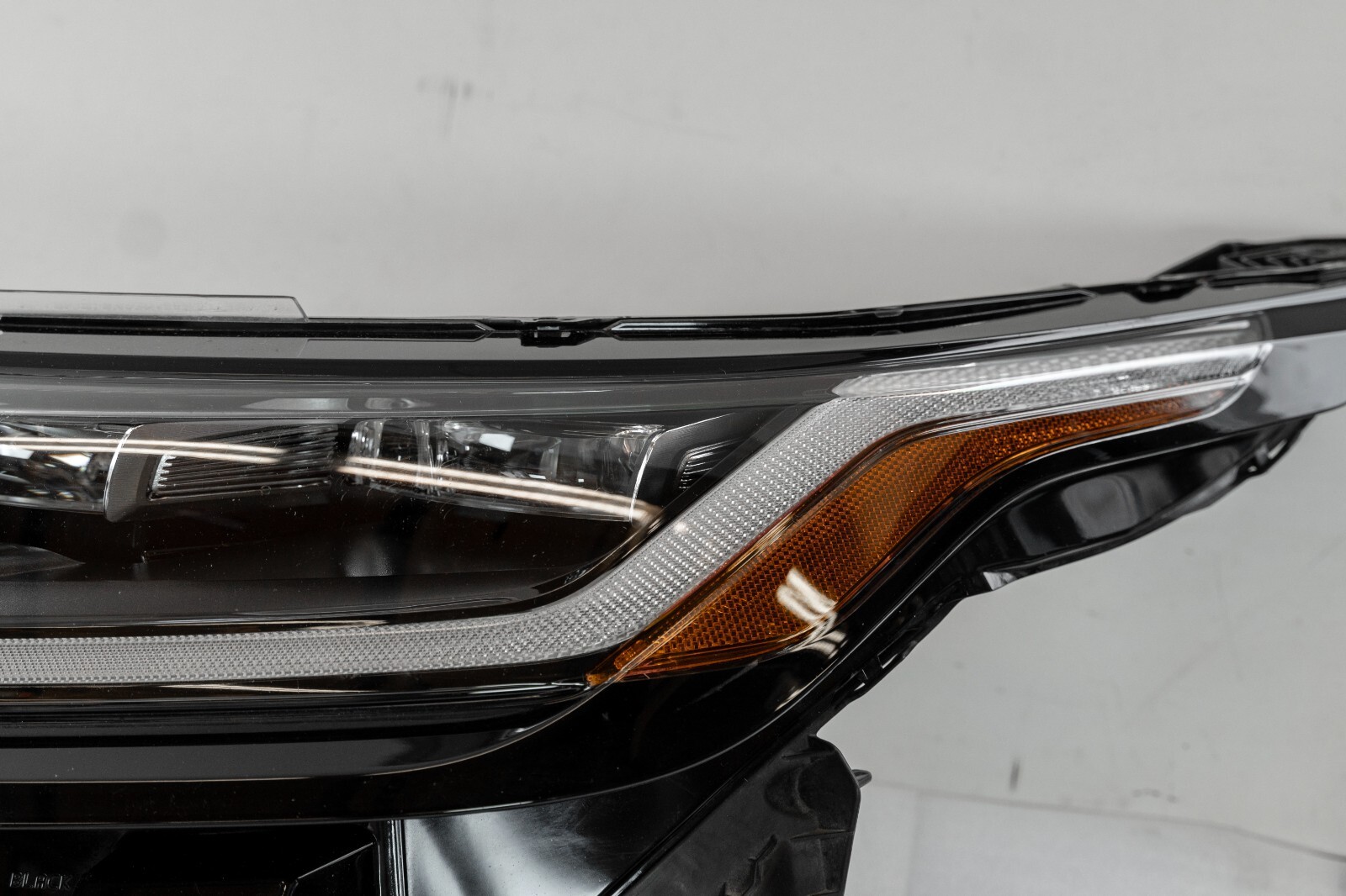 Range Rover Velar Headlight OEM 2020 Genuine Original Left Driver Side – Image 3