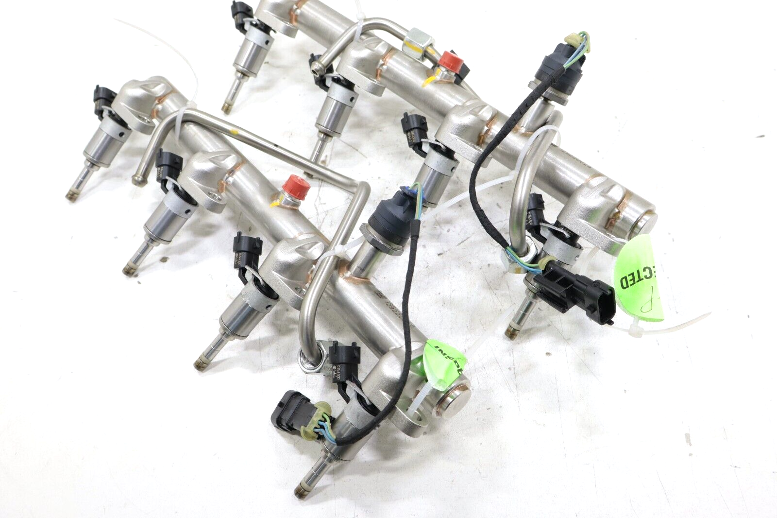 Ferrari 488 California T Portofino 2015-2020 OEM Fuel Rail w/Injectors &Pipe Set – Image 6