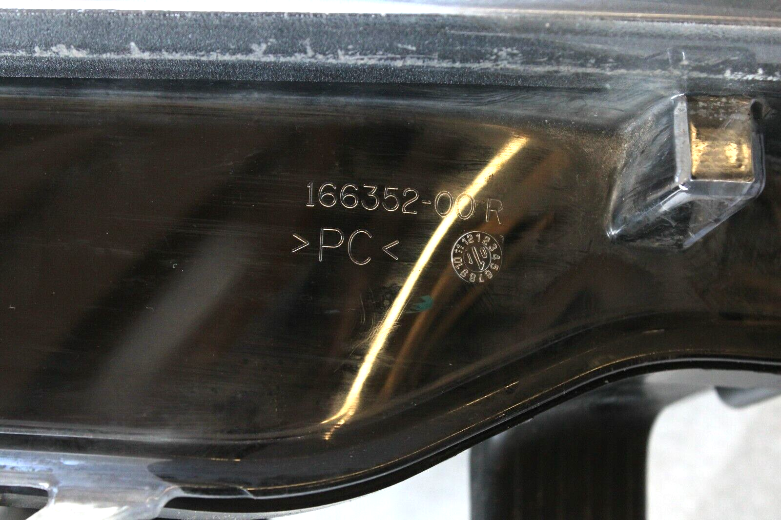 BMW X5 2007-2011 OEM Headlight Front Right (Passenger Side) - Image 4