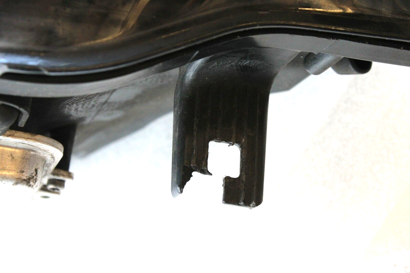 BMW X5 2007-2011 OEM Headlight Front Right (Passenger Side) - Image 8