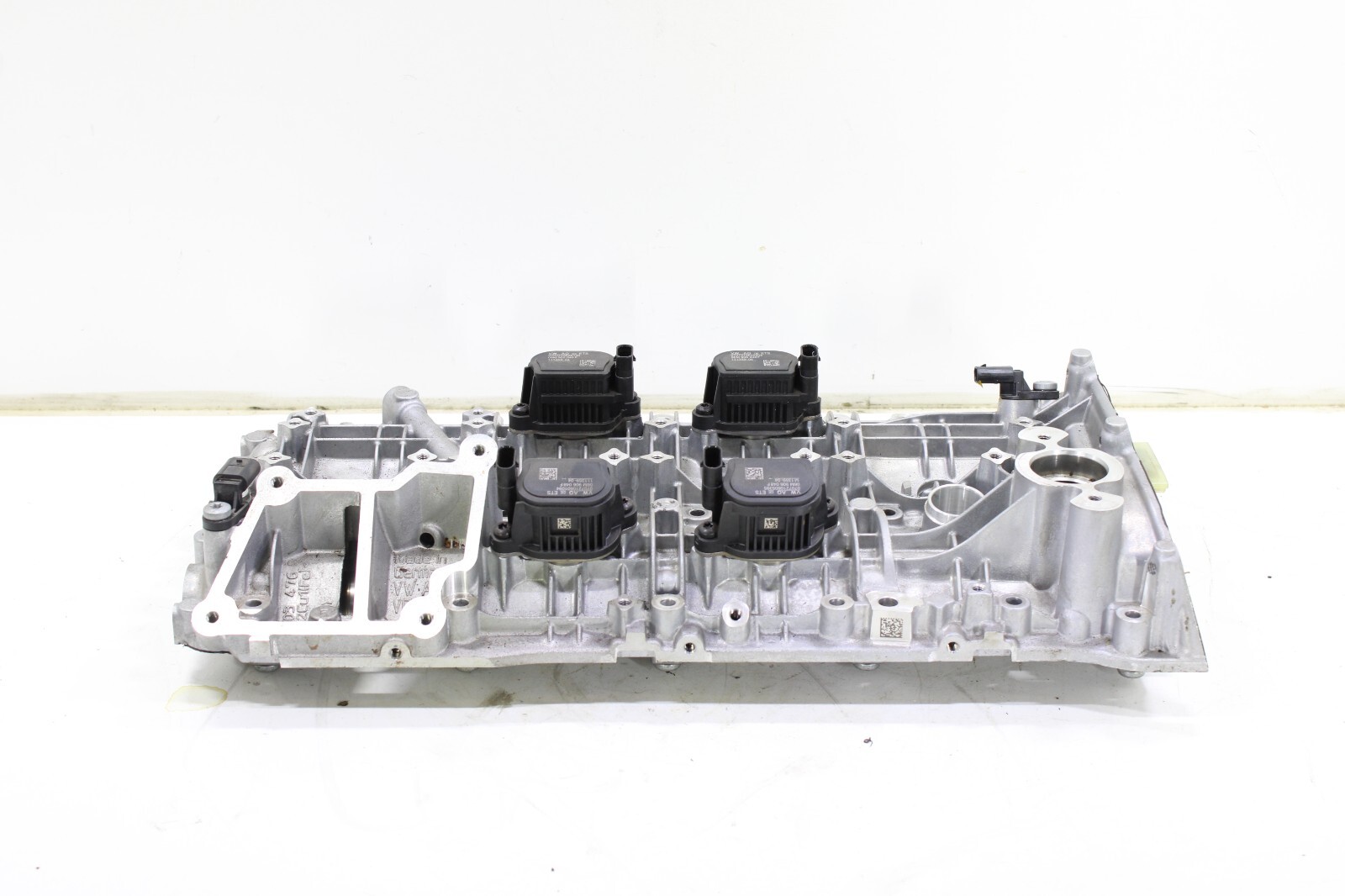 Audi RS7 Lamborghini Urus Bentley 2019- 2022 OEM 4L V8 Engine Valve Cover Right - Image 6