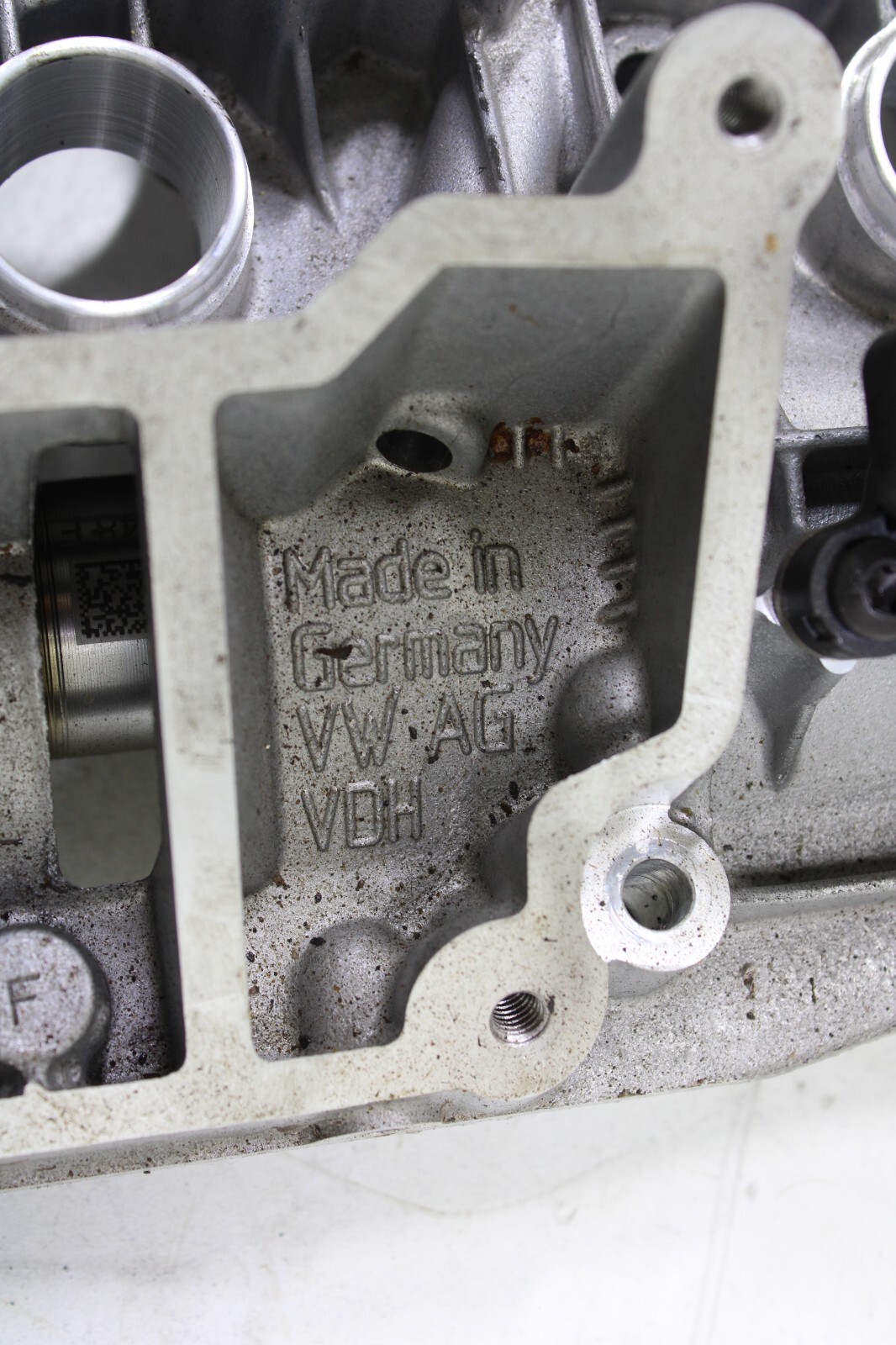 Audi RS7 Lamborghini Urus Bentley 2019- 2022 OEM 4L V8 Engine Valve Cover Right - Image 14